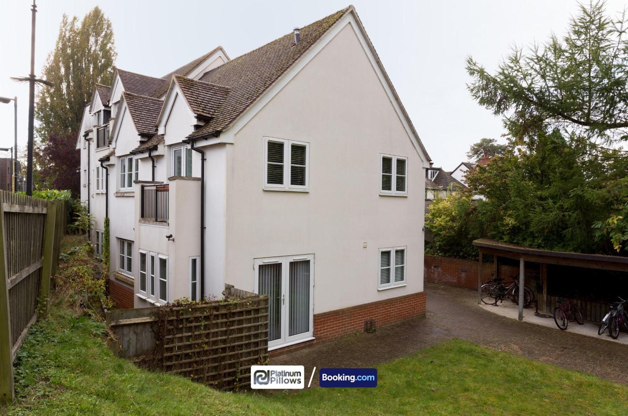 Modern Oxford 2 Bedroom Apartments, Weekly & Monthly Stays, Families & Contractor Accommodation Esterno foto