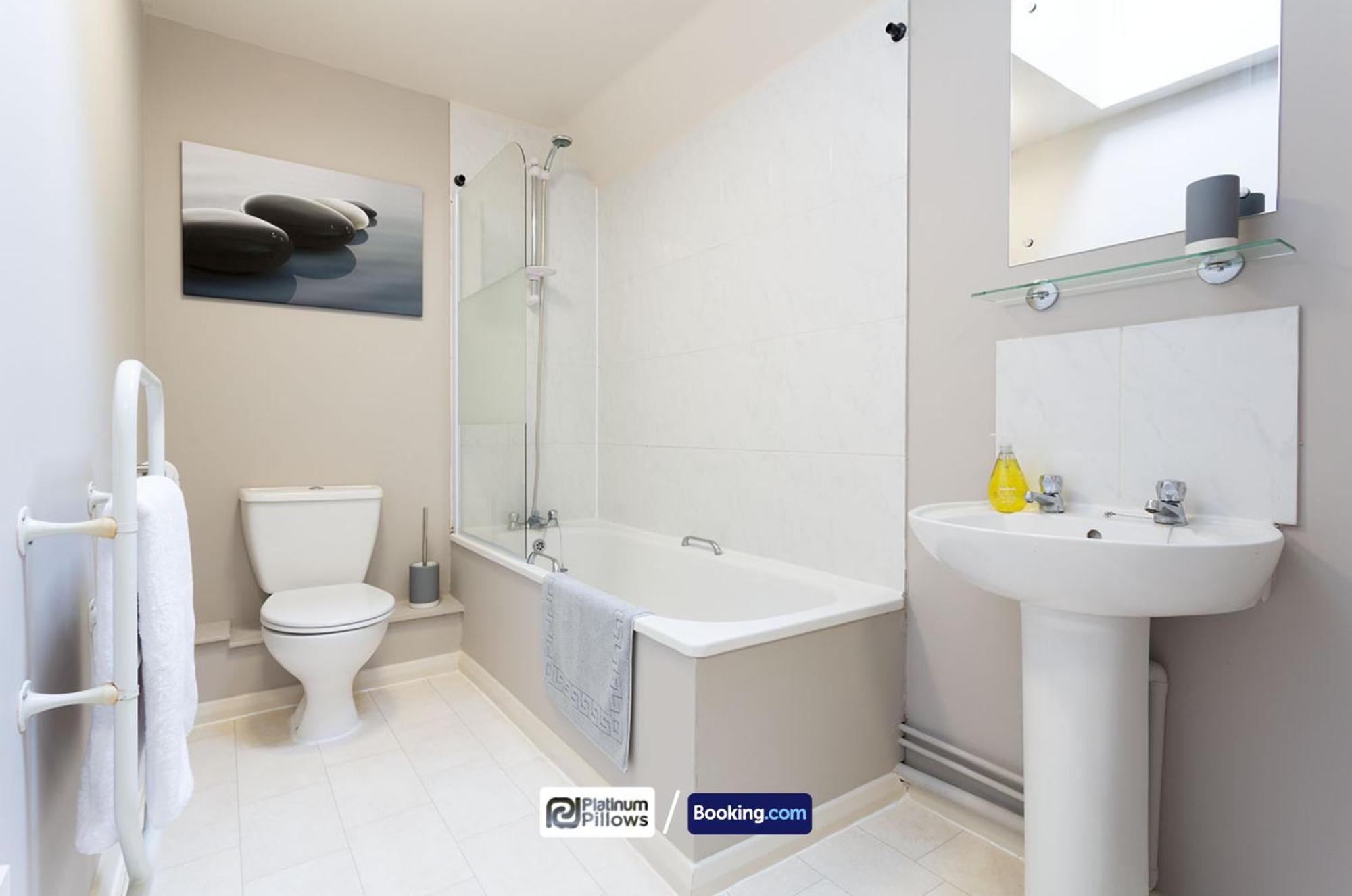 Modern Oxford 2 Bedroom Apartments, Weekly & Monthly Stays, Families & Contractor Accommodation Esterno foto